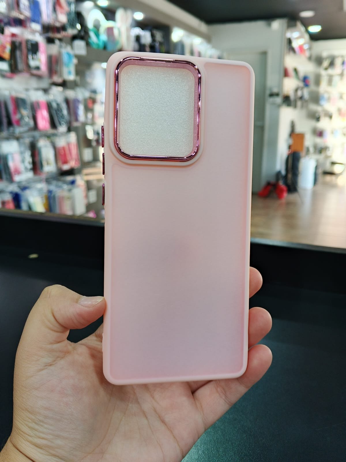 Alternative view of FUNDA LOLA MOTOROLA EDGE 50