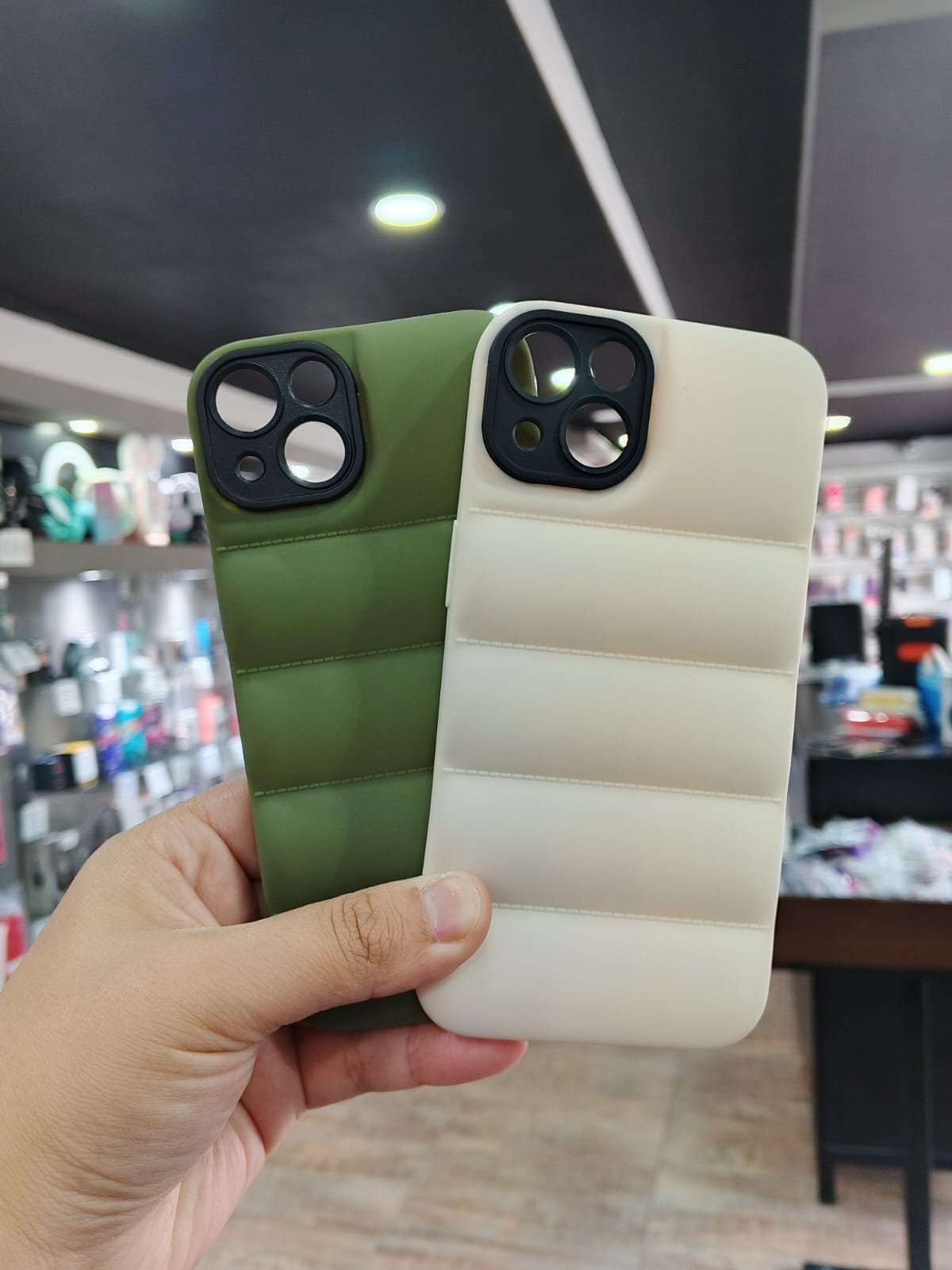 FUNDA PUFFER IPHONE 13