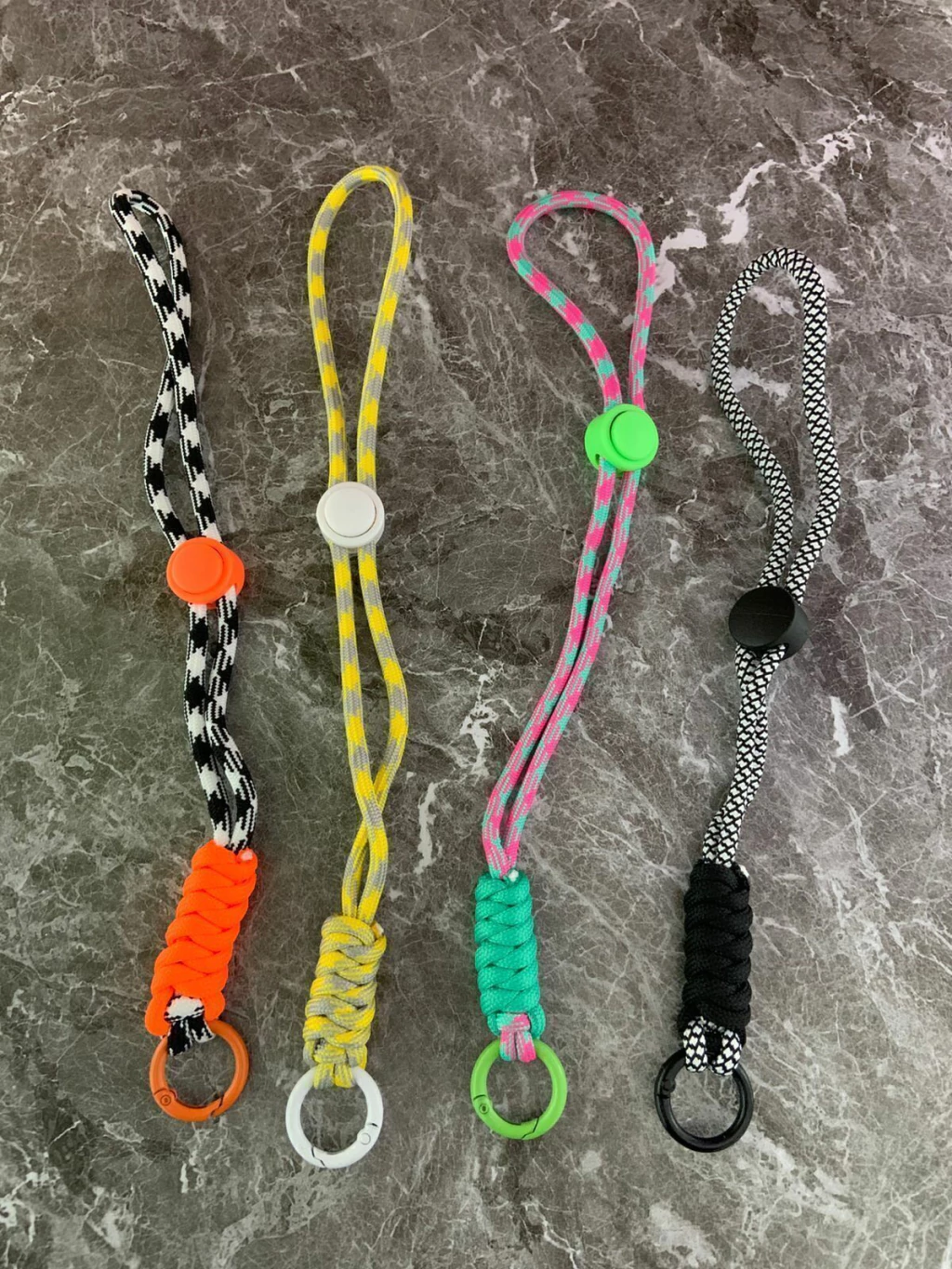 STRAPS CORDON HOLDER