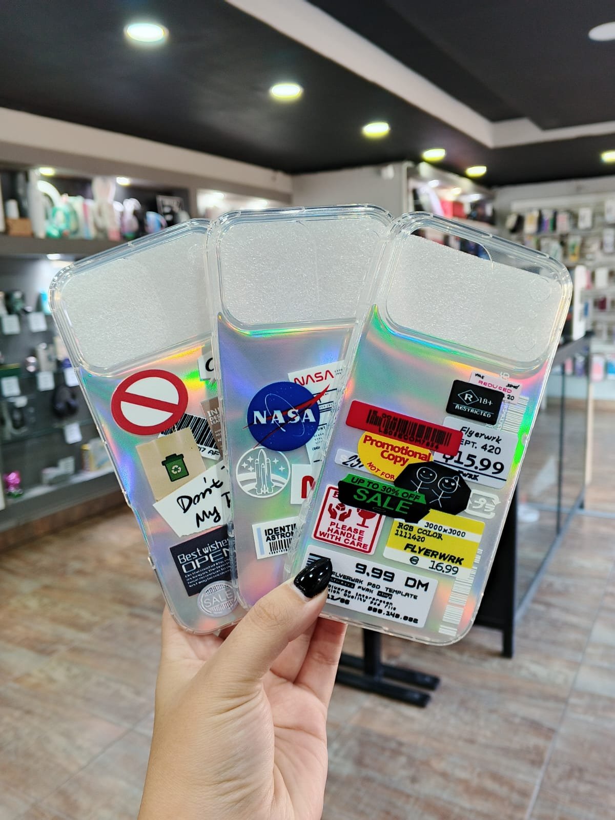 FUNDA HOLOGRAFICA TICKETTO IPHONE 17 PRO MAX