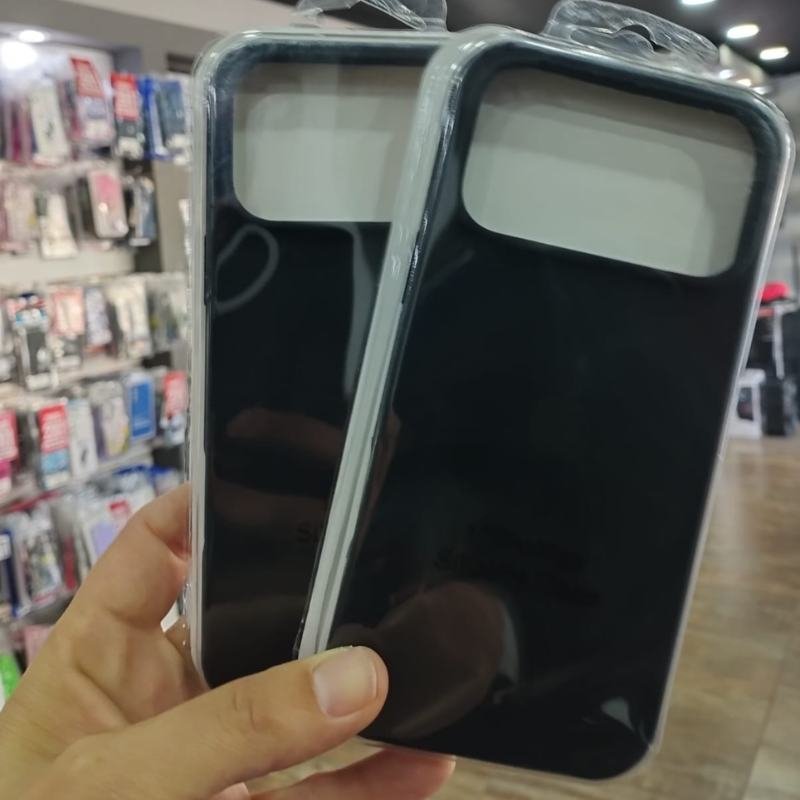 FUNDA SIL CAS GAM NEGRO IPH 17 PRO MAX