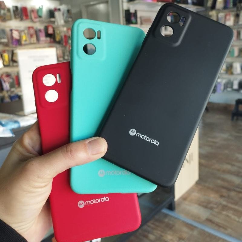 FUNDA MOTOROLA E22 C/LOGO SILICONA