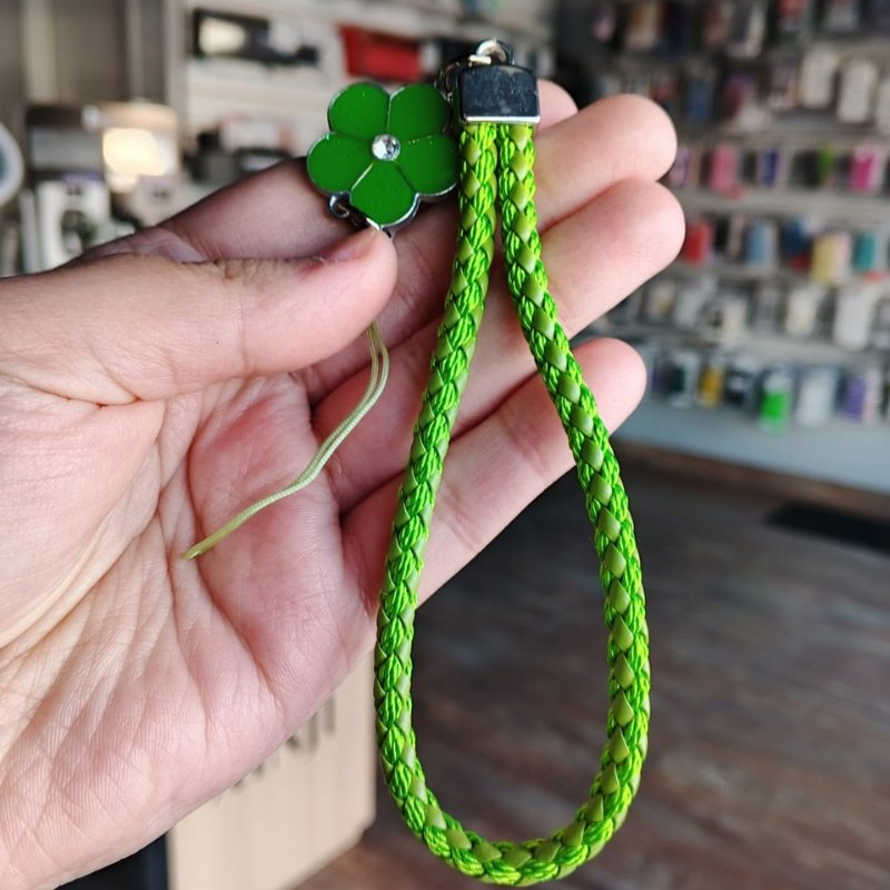 STRAP CUERO CON FLOR