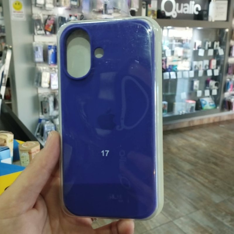 FUNDA SIL CAS GAM LILA/VIOLET IPH 17