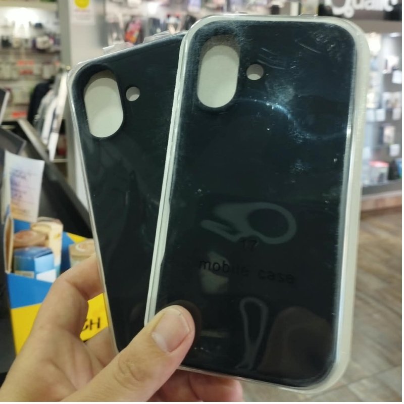 FUNDA SIL CAS GAM NEGRO IPH 17