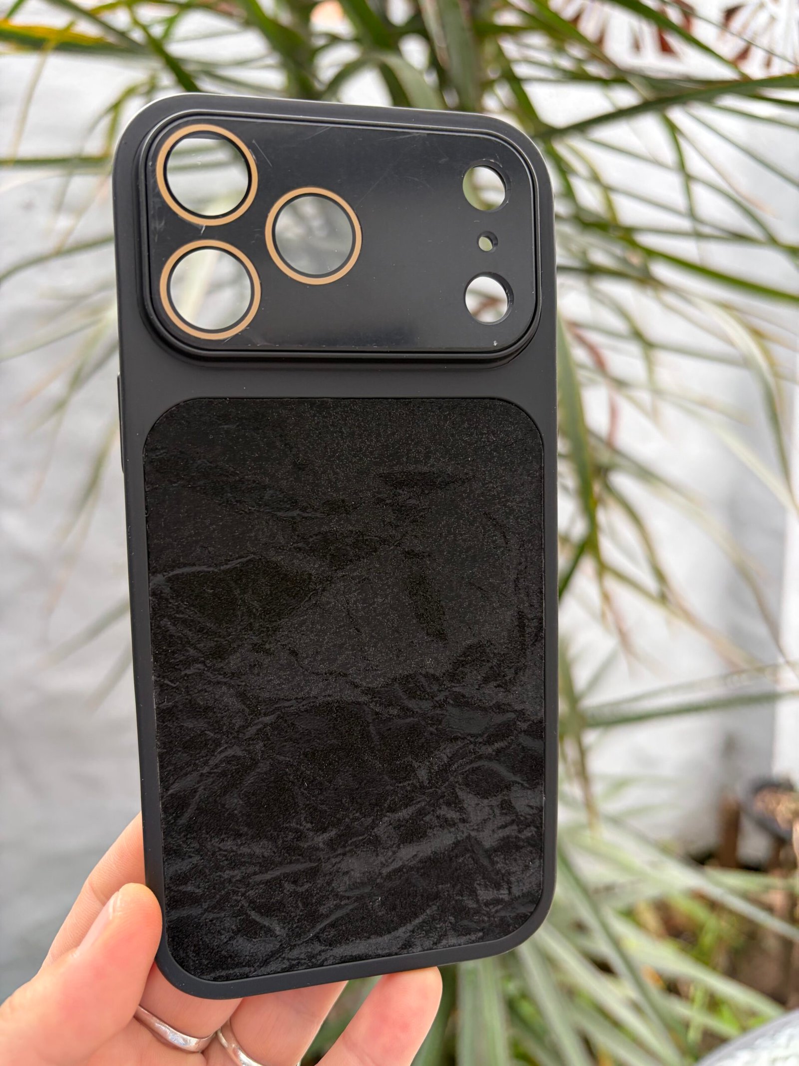Alternative view of FUNDA MOUNT CON PROTECTOR DE CAMARA IPHONE 16 PRO