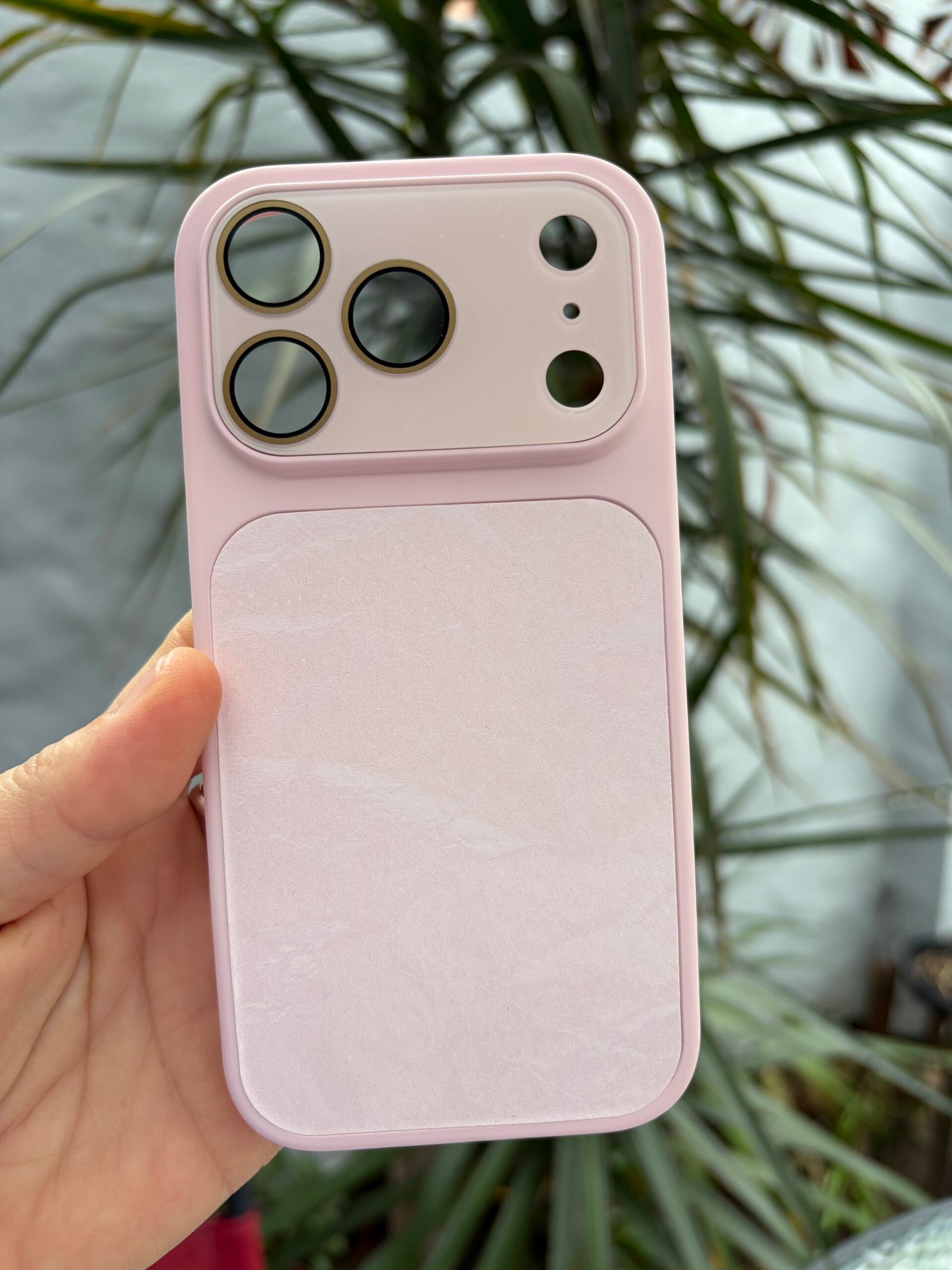 FUNDA MOUNT CON PROTECTOR DE CAMARA IPHONE 16 PRO